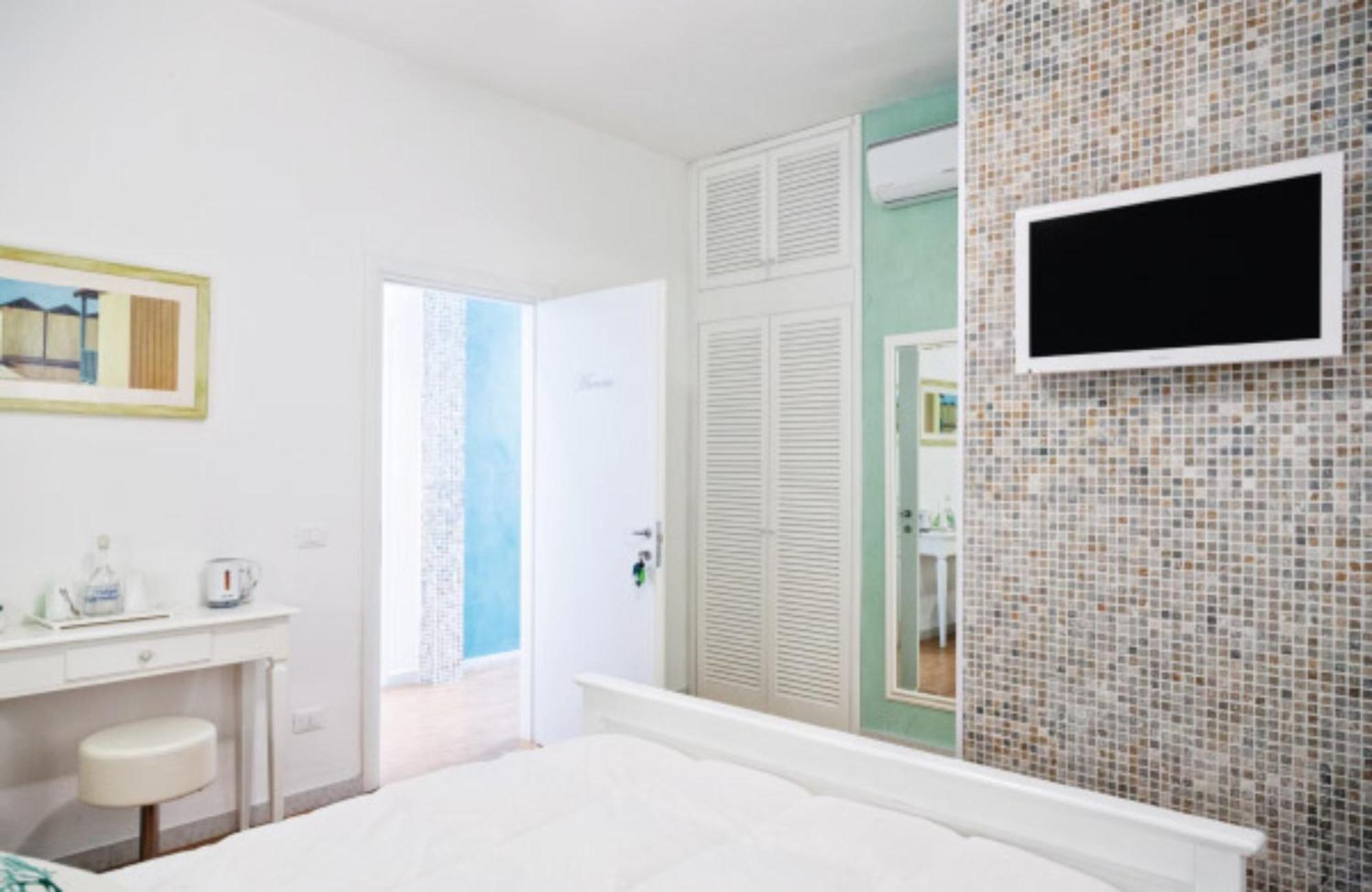 Bed And Breakfast Bagno Venezia Marina Di Carrara Buitenkant foto