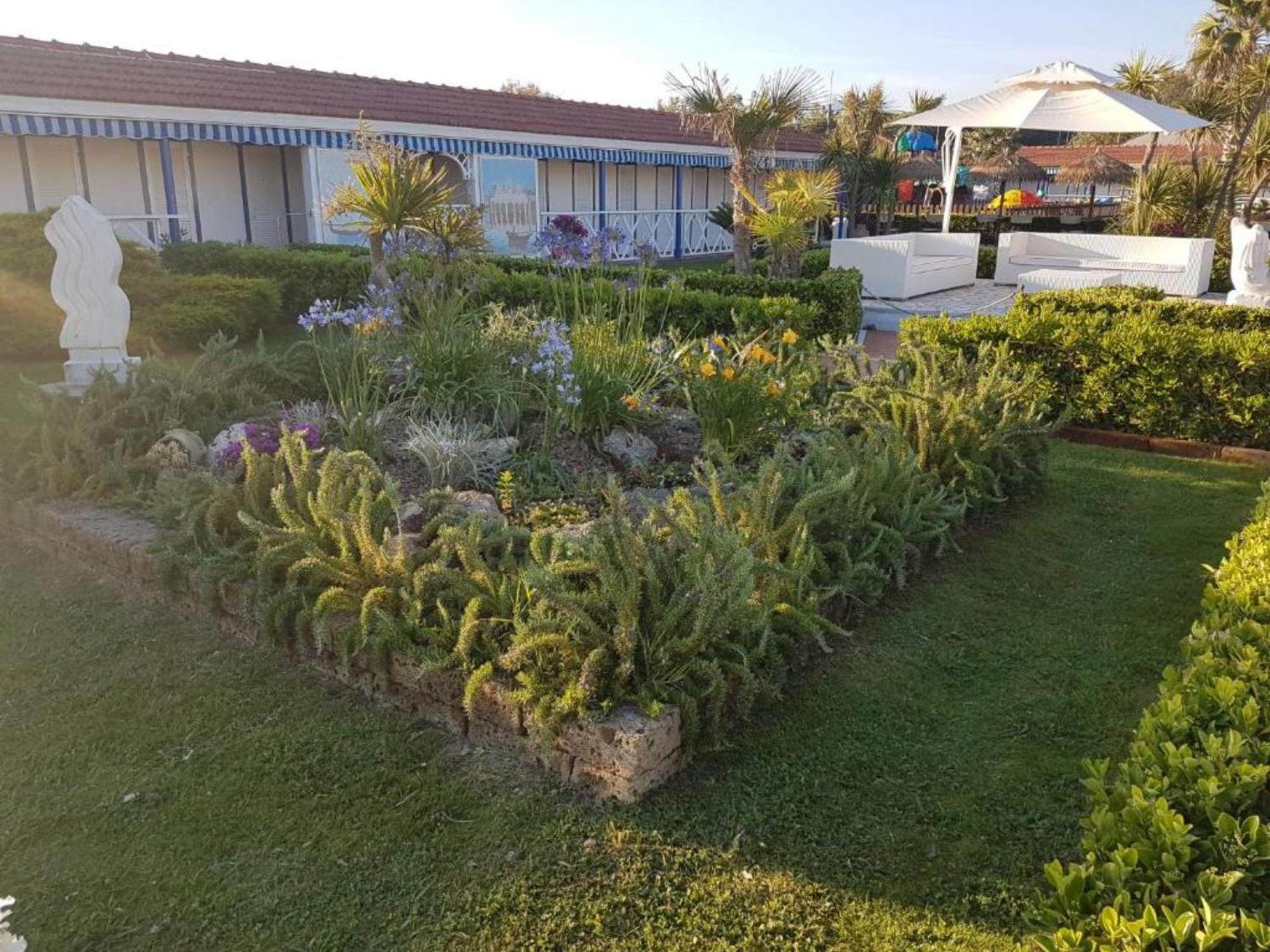 Bed And Breakfast Bagno Venezia Marina Di Carrara Buitenkant foto