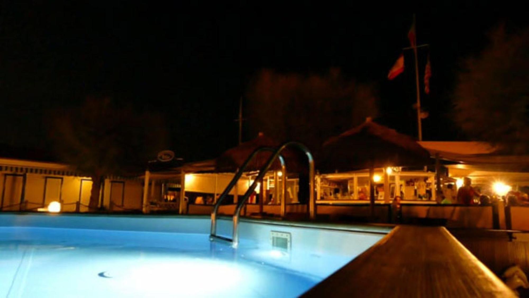 Bed And Breakfast Bagno Venezia Marina Di Carrara Buitenkant foto