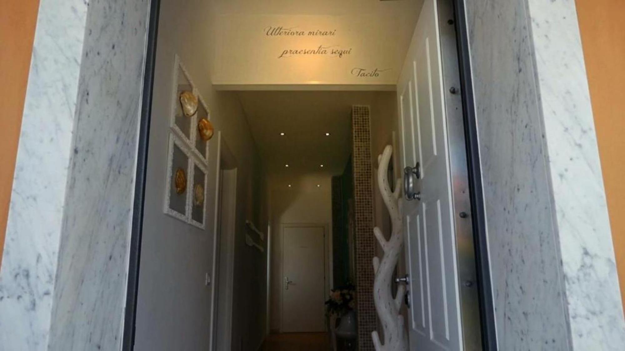 Bed And Breakfast Bagno Venezia Marina Di Carrara Buitenkant foto