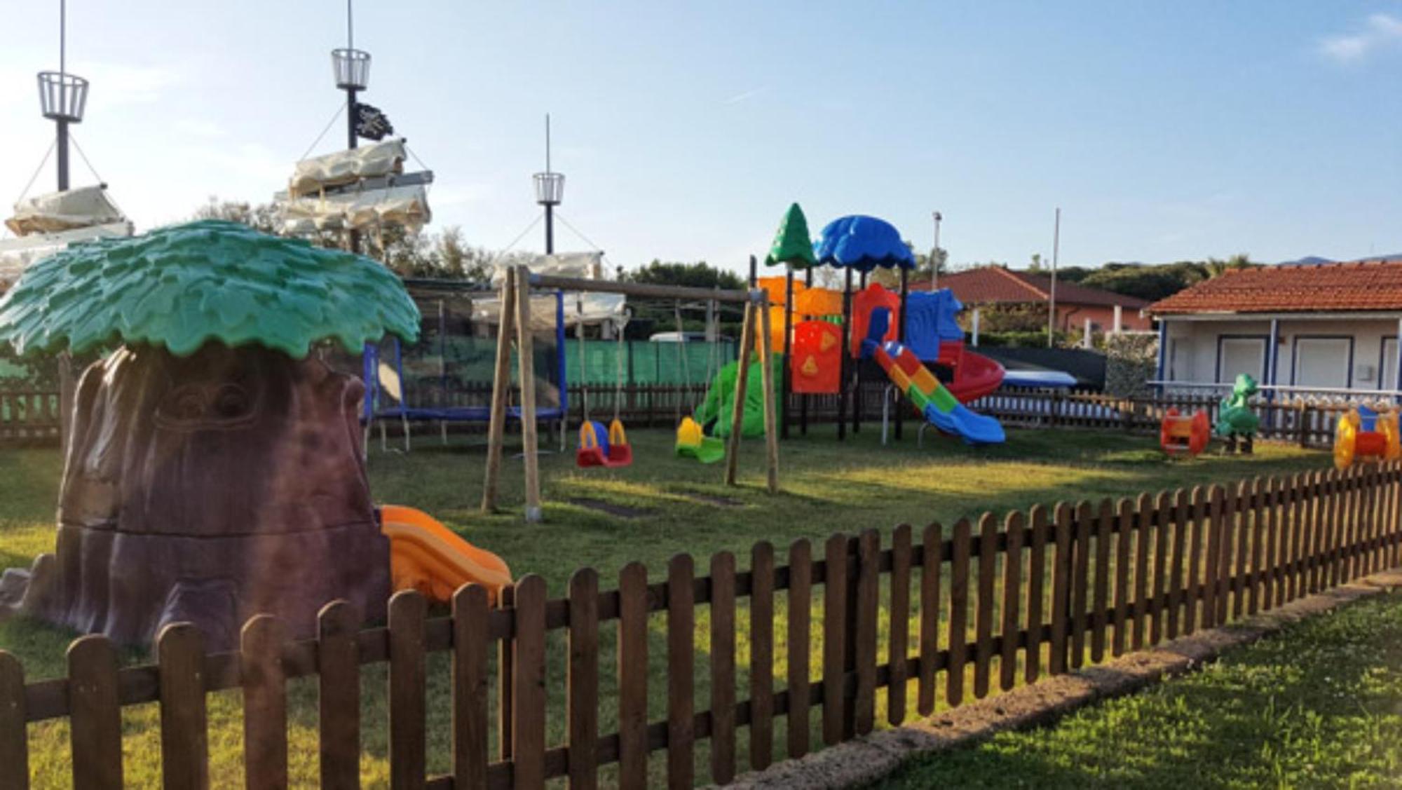 Bed And Breakfast Bagno Venezia Marina Di Carrara Buitenkant foto